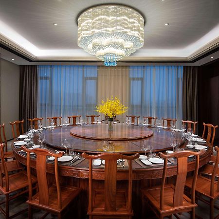 Ramada Wyndham Zhengzhou Xinzheng Hotel Xinzheng  Екстериор снимка