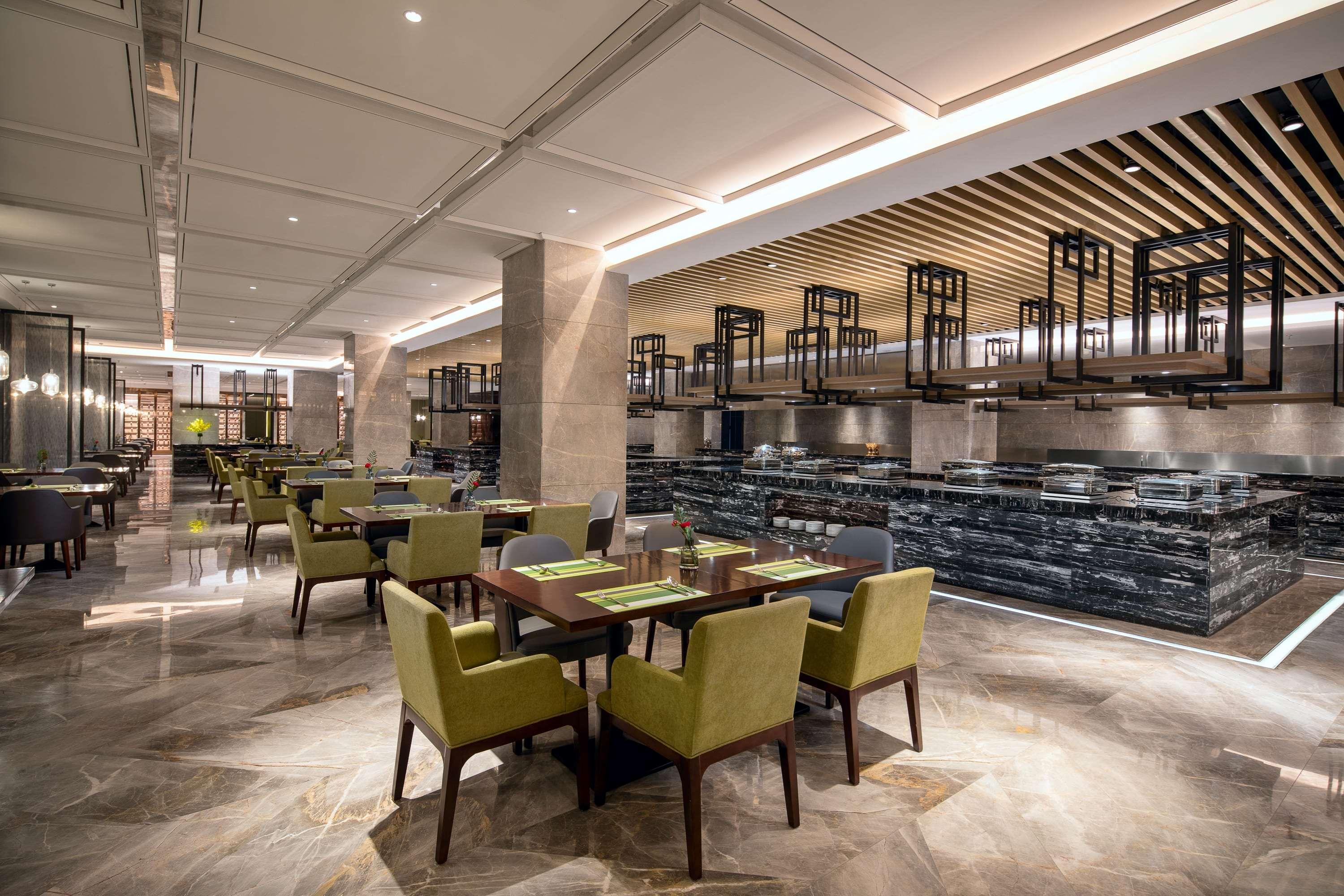 Ramada Wyndham Zhengzhou Xinzheng Hotel Xinzheng  Екстериор снимка
