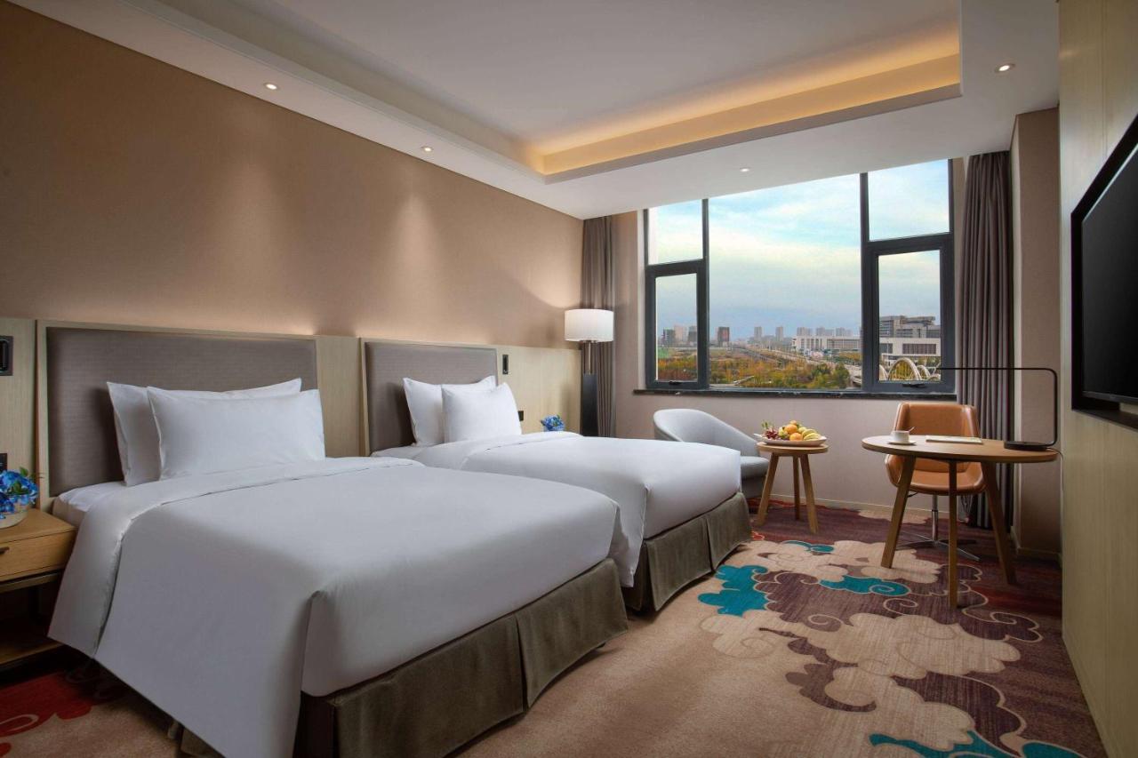 Ramada Wyndham Zhengzhou Xinzheng Hotel Xinzheng  Екстериор снимка